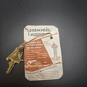 Vintage Samsonite Luggage Tag & Key Style 4615 Vanity O’Nite Case